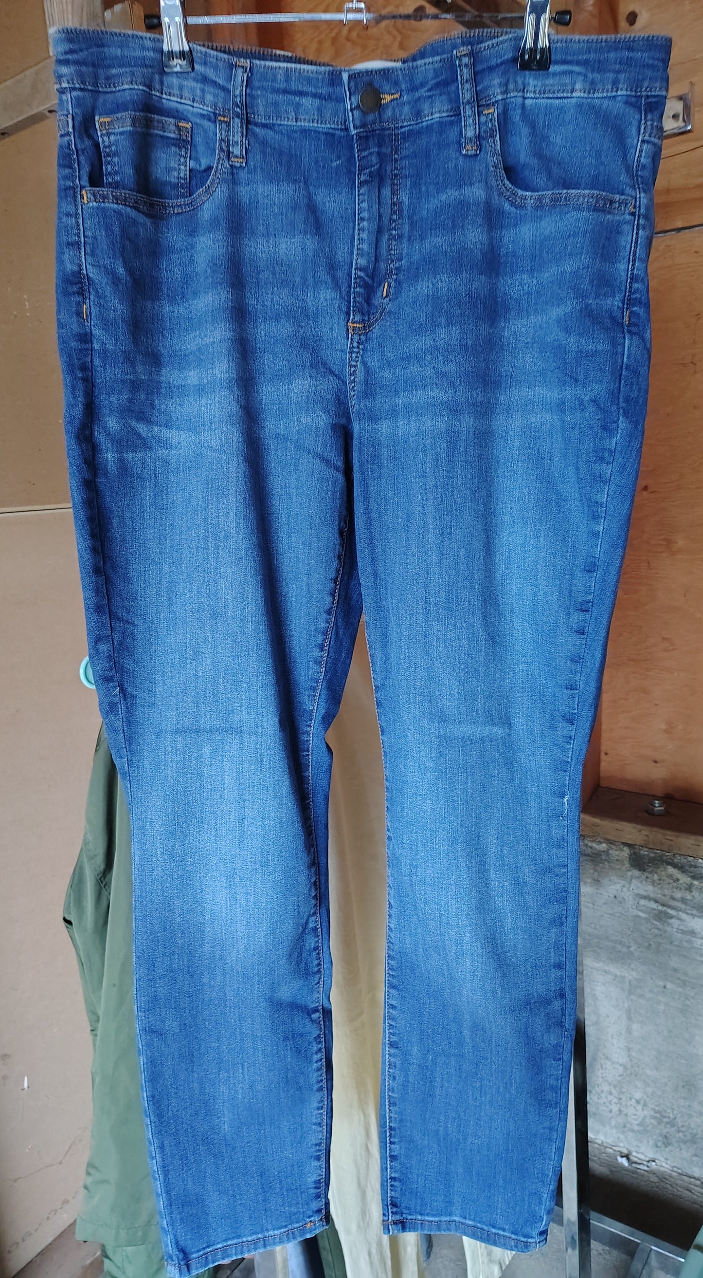 Jeans Women's Size 14/32R